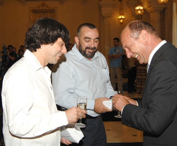 La mulţi ani Traian Băsescu !