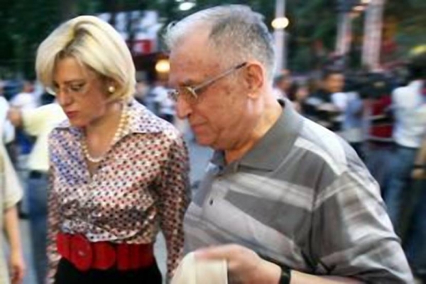 Corina Crețu bate (iar) c&acirc;mpii, disperată să-l apere pe Ponta de propria-i t&acirc;mpenie 