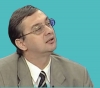 Găina cu pui vii s-a ouat &icirc;n curtea Cotrocenilor, moșită de galinaceul Iulian Chifu 