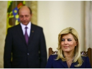 Amenințarea Elenei Udrea la adresa lui Băsescu: vezi ce a pățit Helmut Kohl 