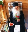 Scandal cu cantec la adresa pr. Justin Parvu, cel mai iubit parinte duhovnicesc al Romaniei