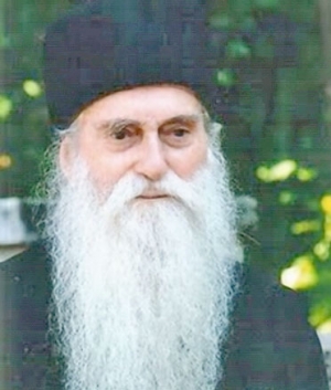 A trecut la Domnul Parintele Arsenie Papacioc